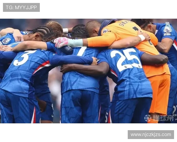 曼联与切尔西激战正酣 两队鏖战英超赛场角逐荣耀