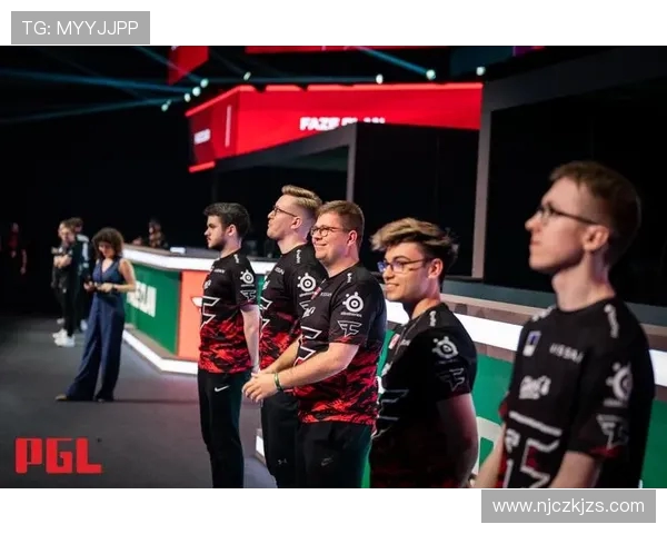 FPX在Major赛中的状态分析与表现评估全景解读